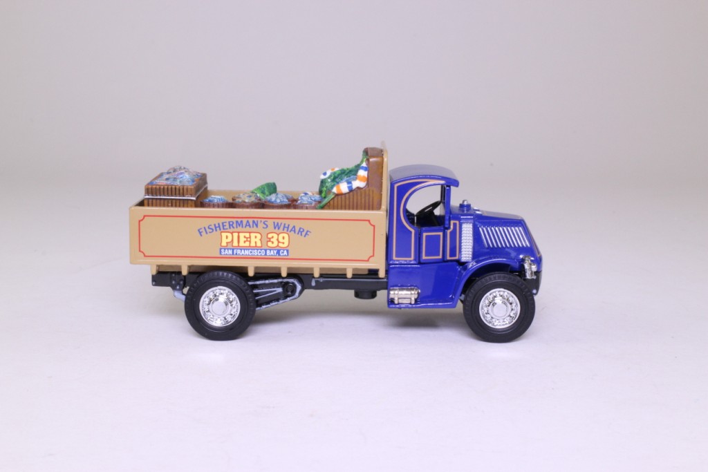 Matchbox Collectibles YY030A/SB; 1920 Mack AC Truck; Fisherman's Wharf, Pier 39, San Francisco